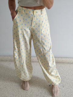 Pantalón bombacho amarillo topo azul