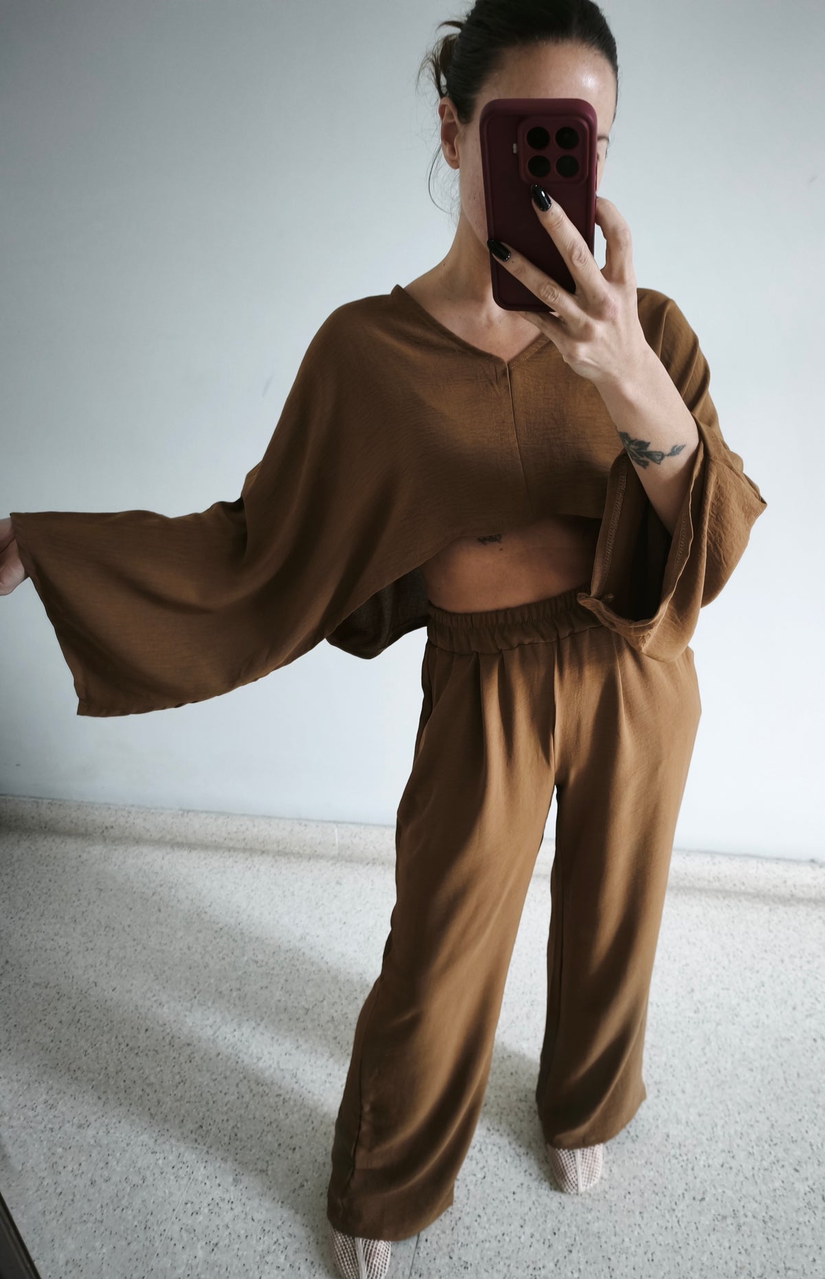 Conjunto pantalón fluido tostado