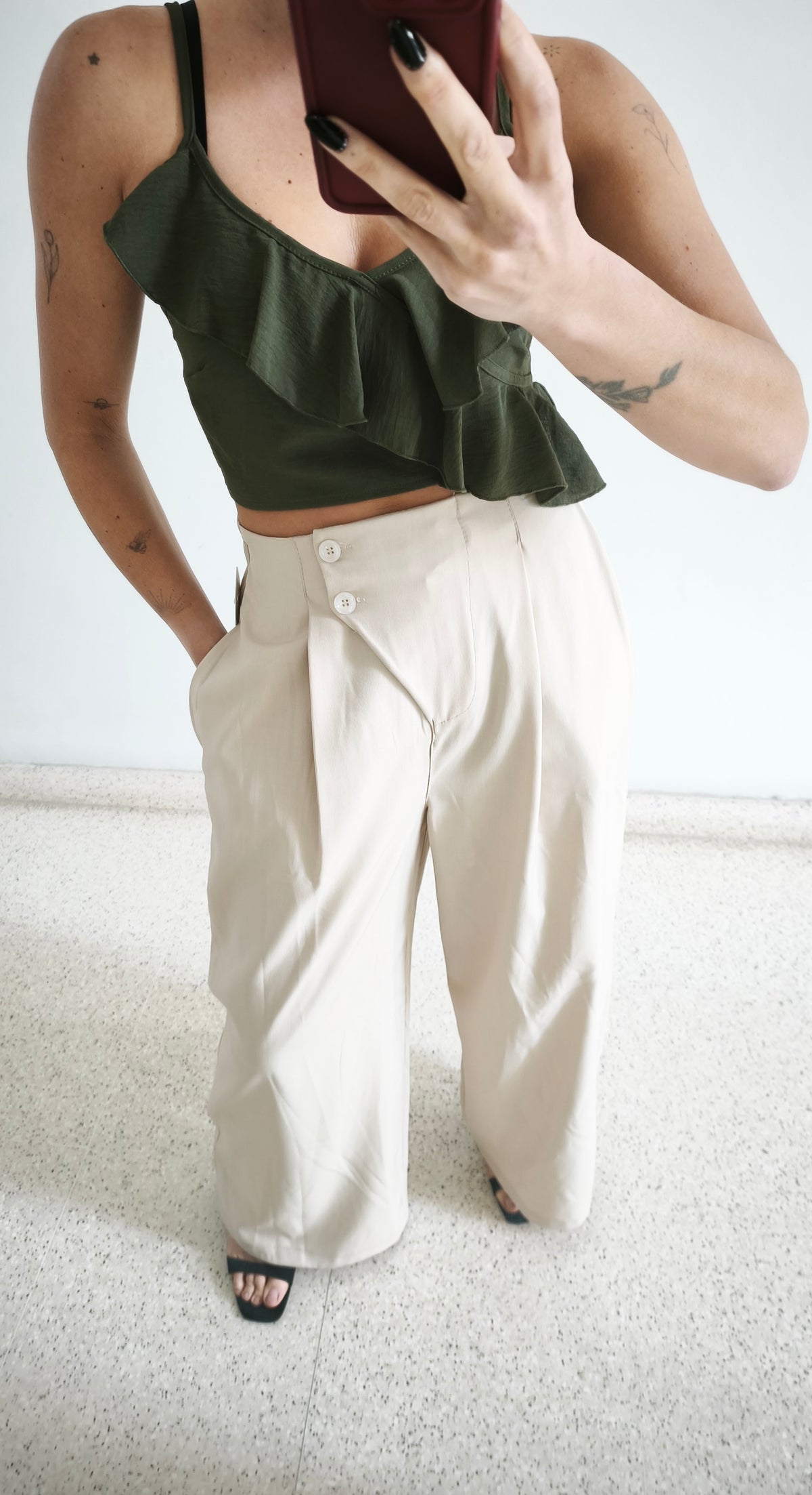 Pantalón pinzas beige