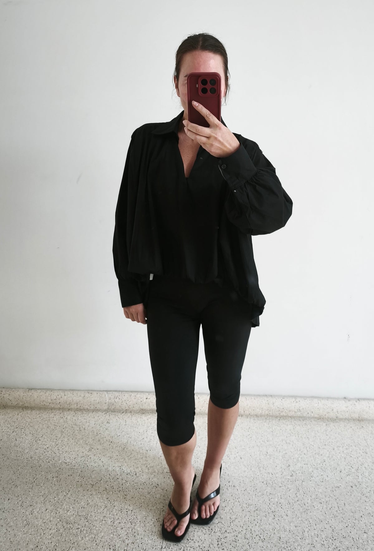 Camisa abullonada negra