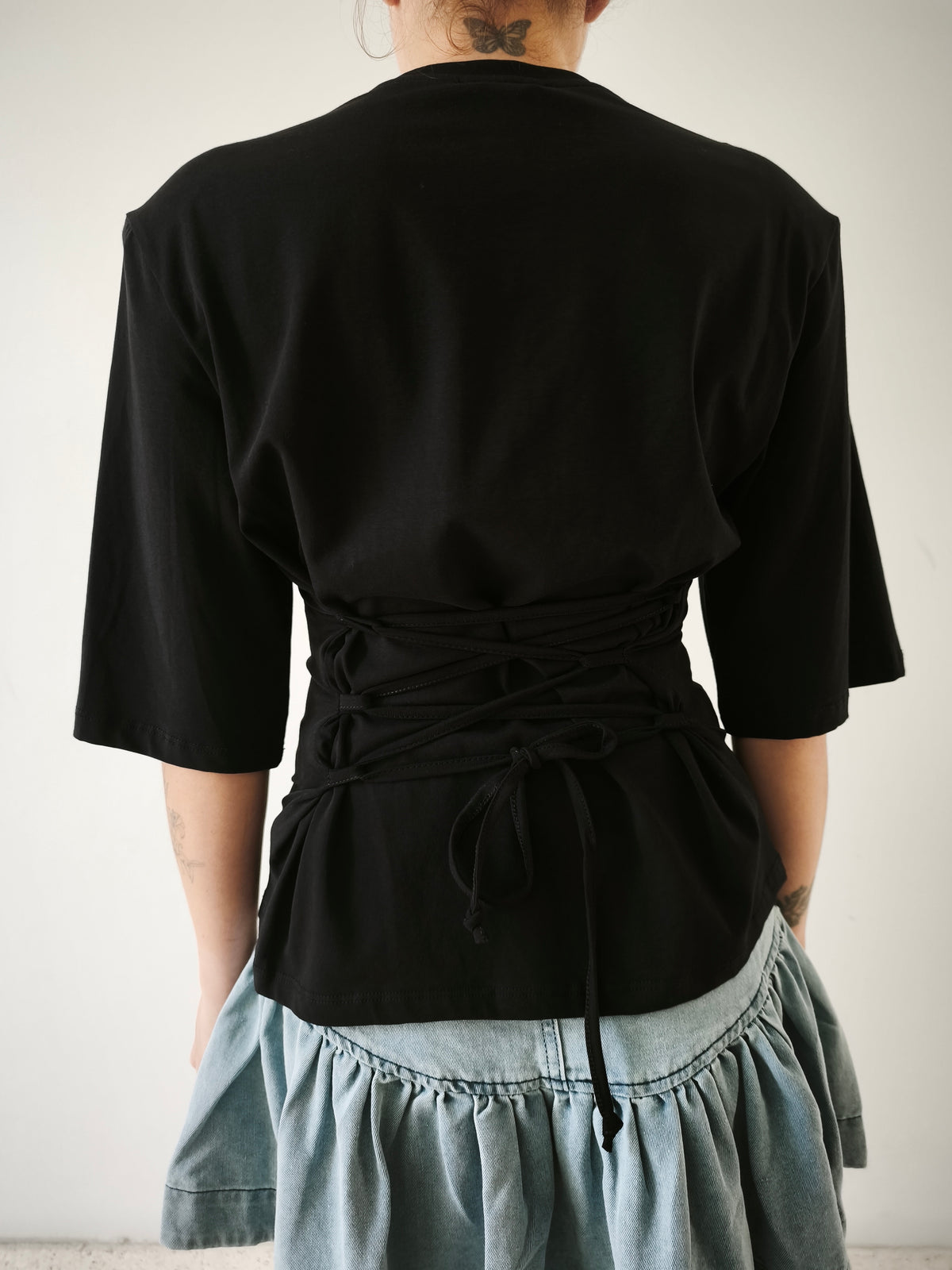 Camiseta lace-up Lumina