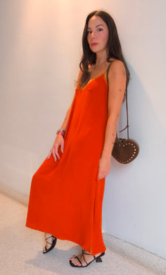Vestido abertura encaje