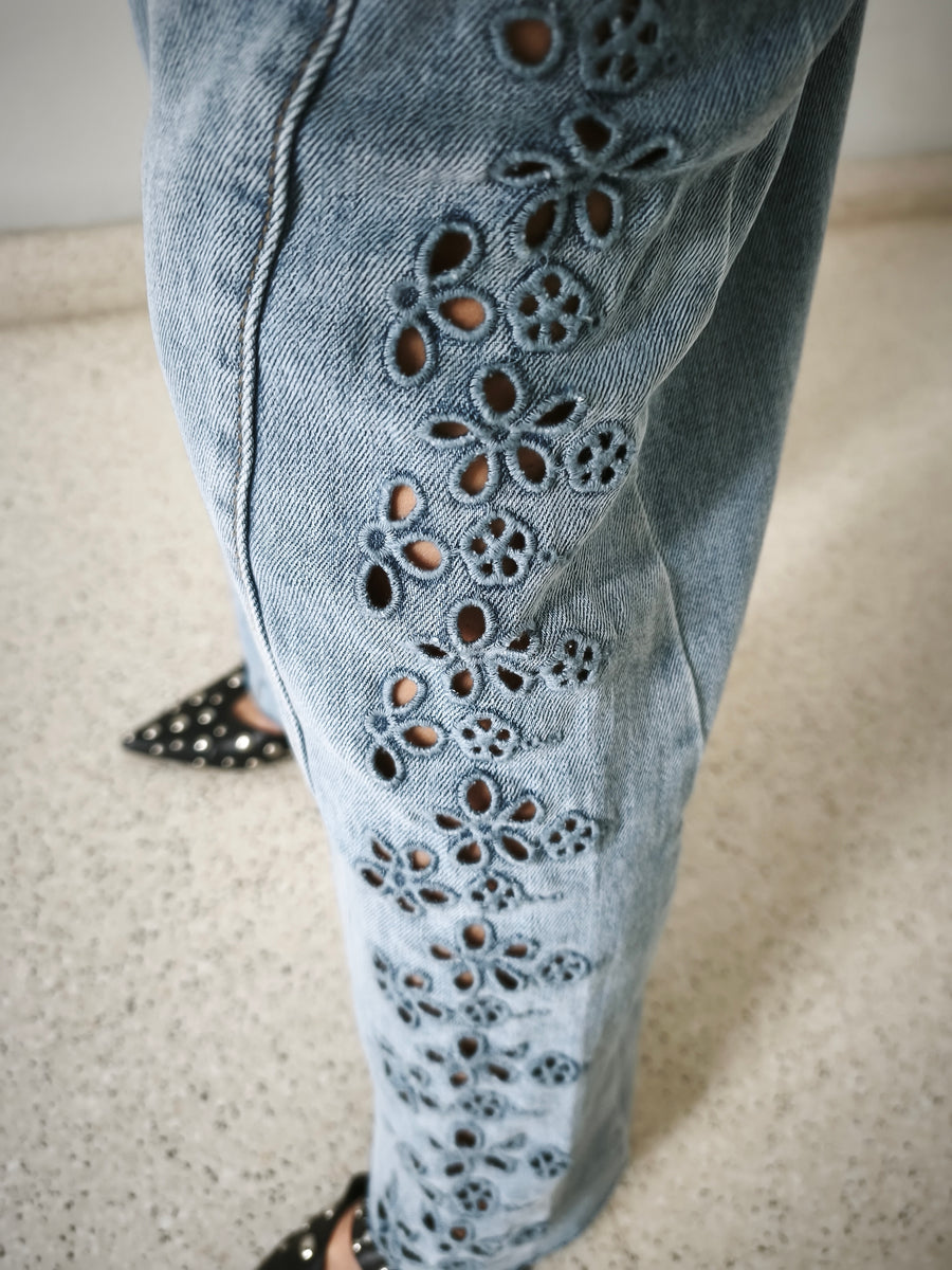 Jean wide leg elástico bordado