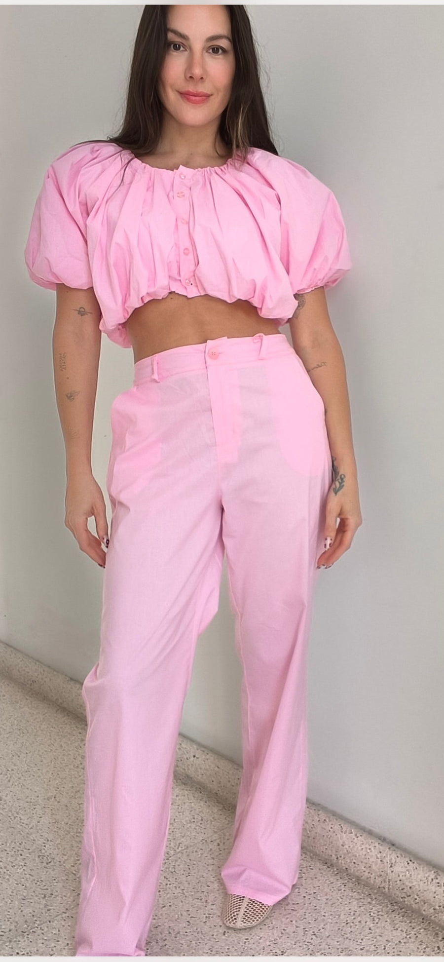 Conjunto rosa abullonado