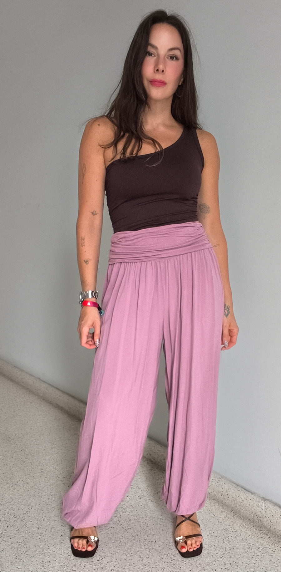 Pantalón bombacho tejido combinado