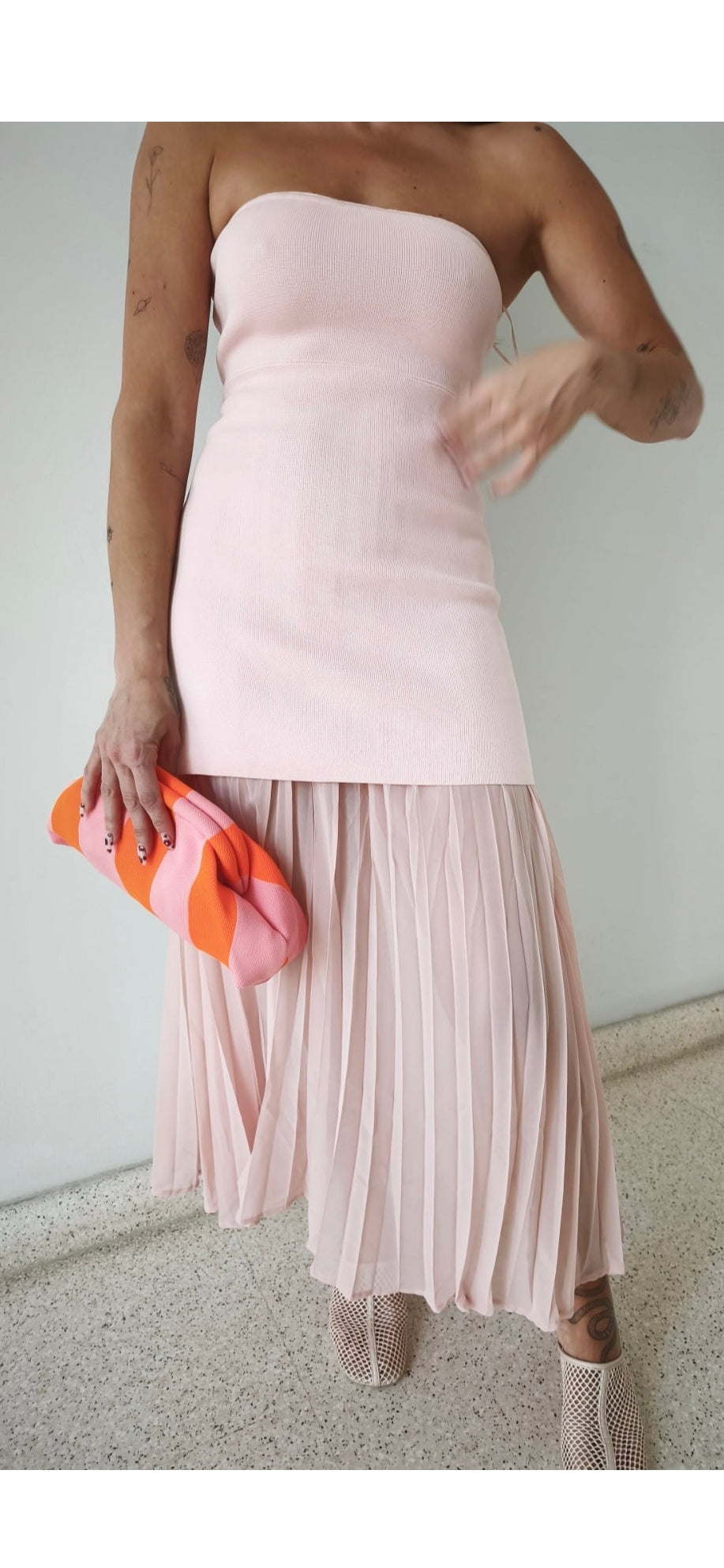 Vestido midi rosa