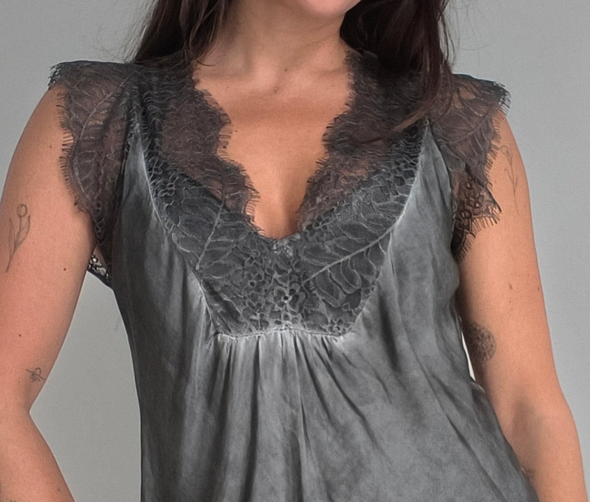 Top lencero gris