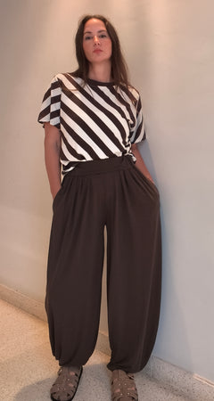 Pantalón bombacho tejido fresco