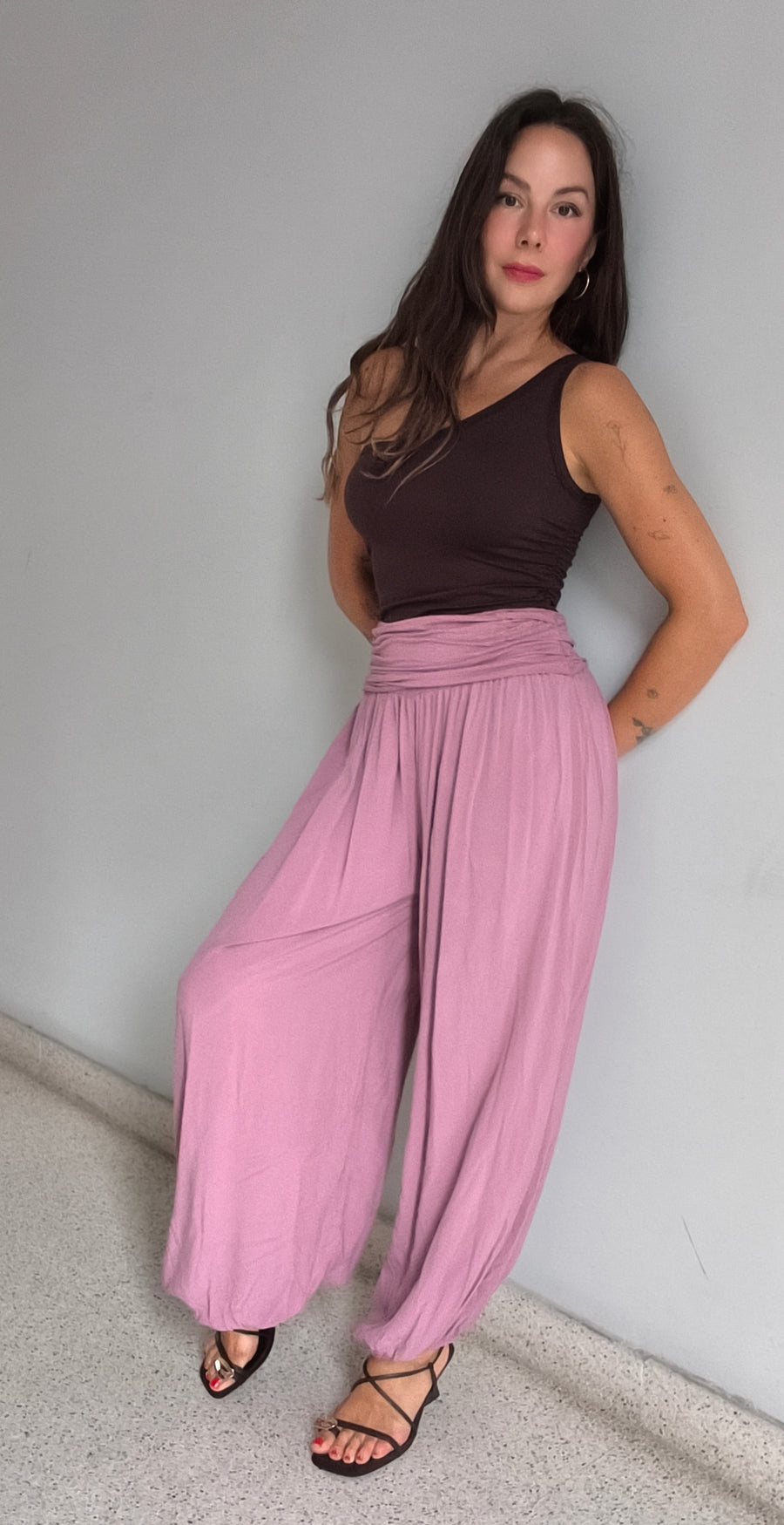 Pantalón bombacho tejido combinado