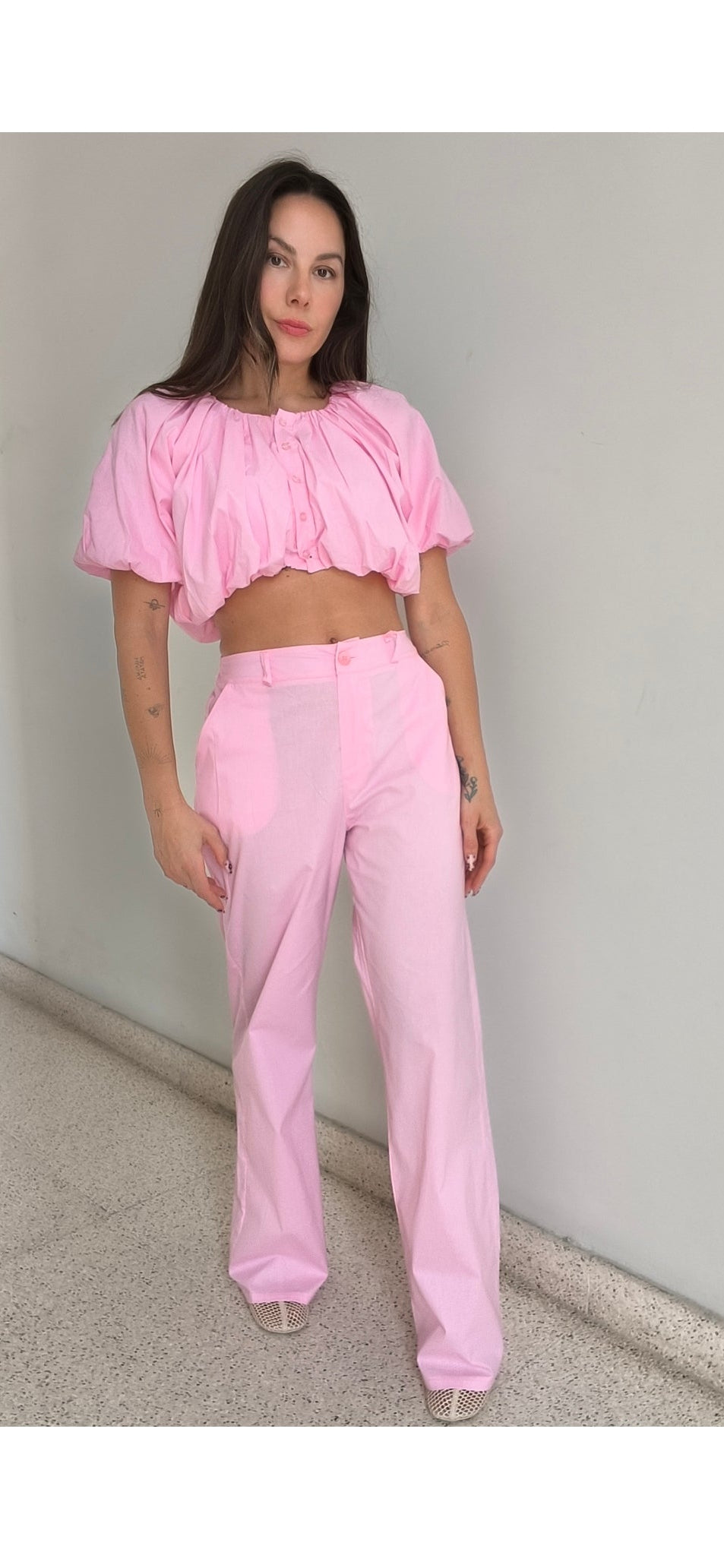 Conjunto rosa abullonado
