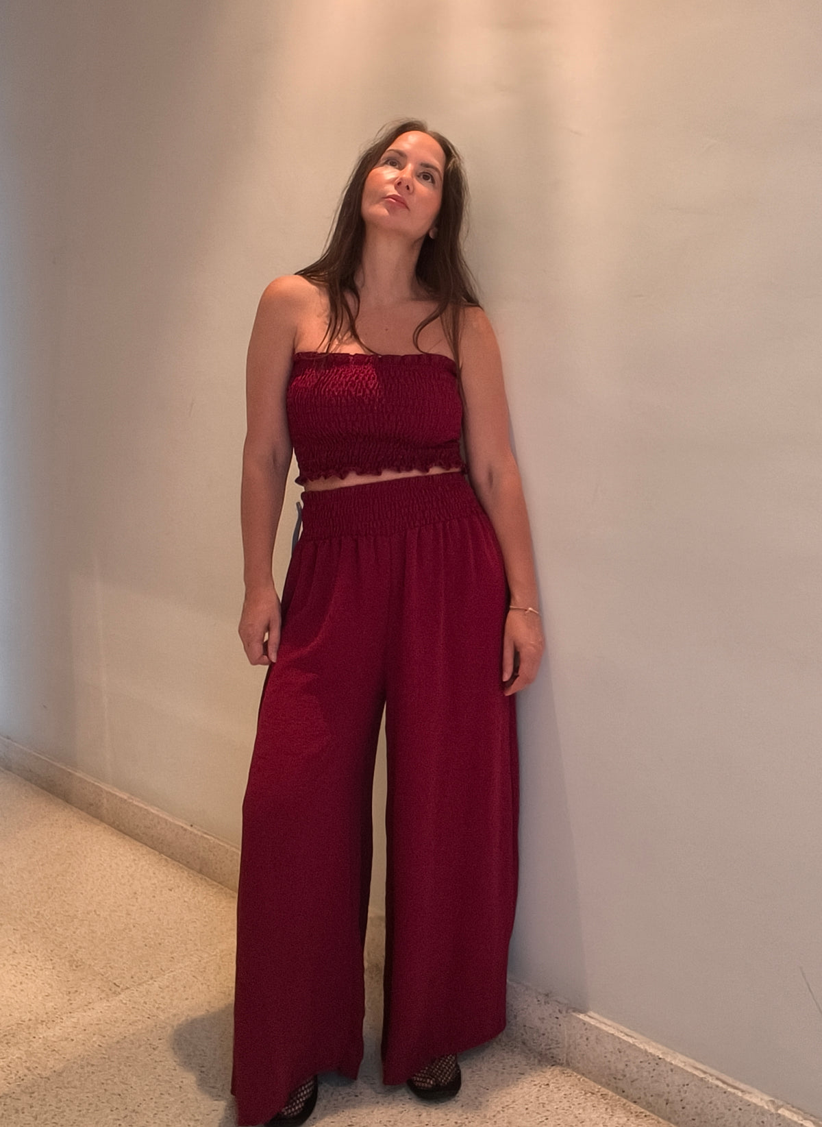 Conjunto fluido burdeos