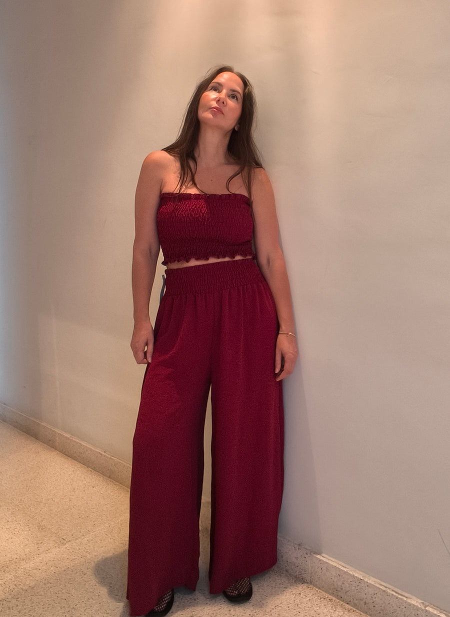 Conjunto fluido burdeos