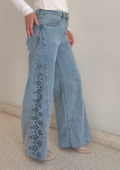 Jean wide leg elástico bordado