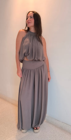 Conjunto fluido bombacho