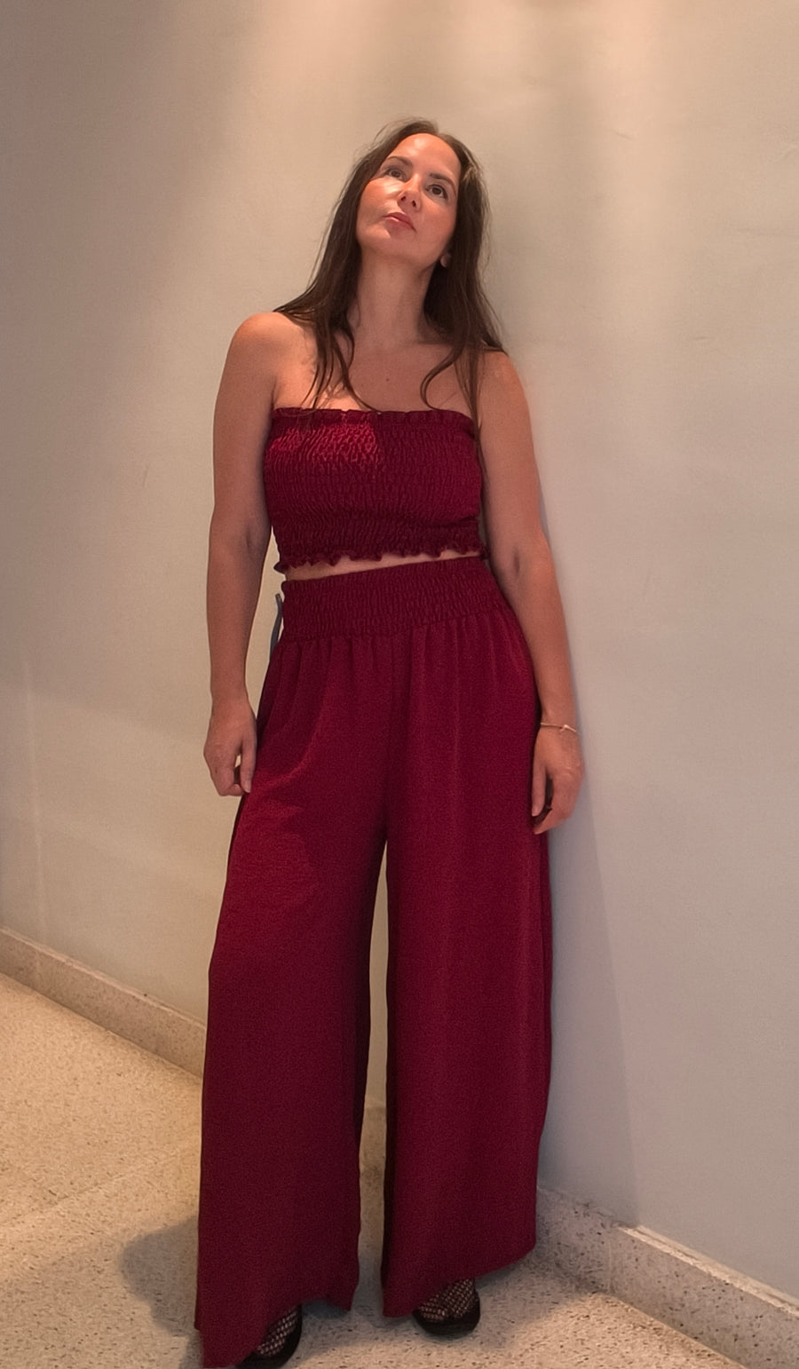 Conjunto fluido burdeos